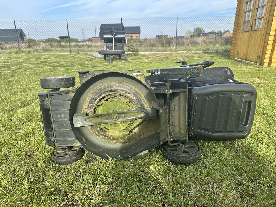 Kosiarka Makita ELM3720 z koszem 1400W