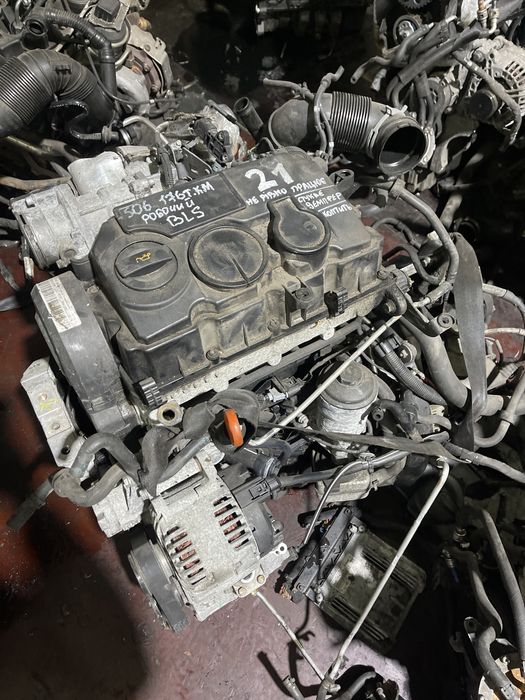 Двигун голий 1.9 TDI BLS мотор Golf Passat Touran Caddy Octavia