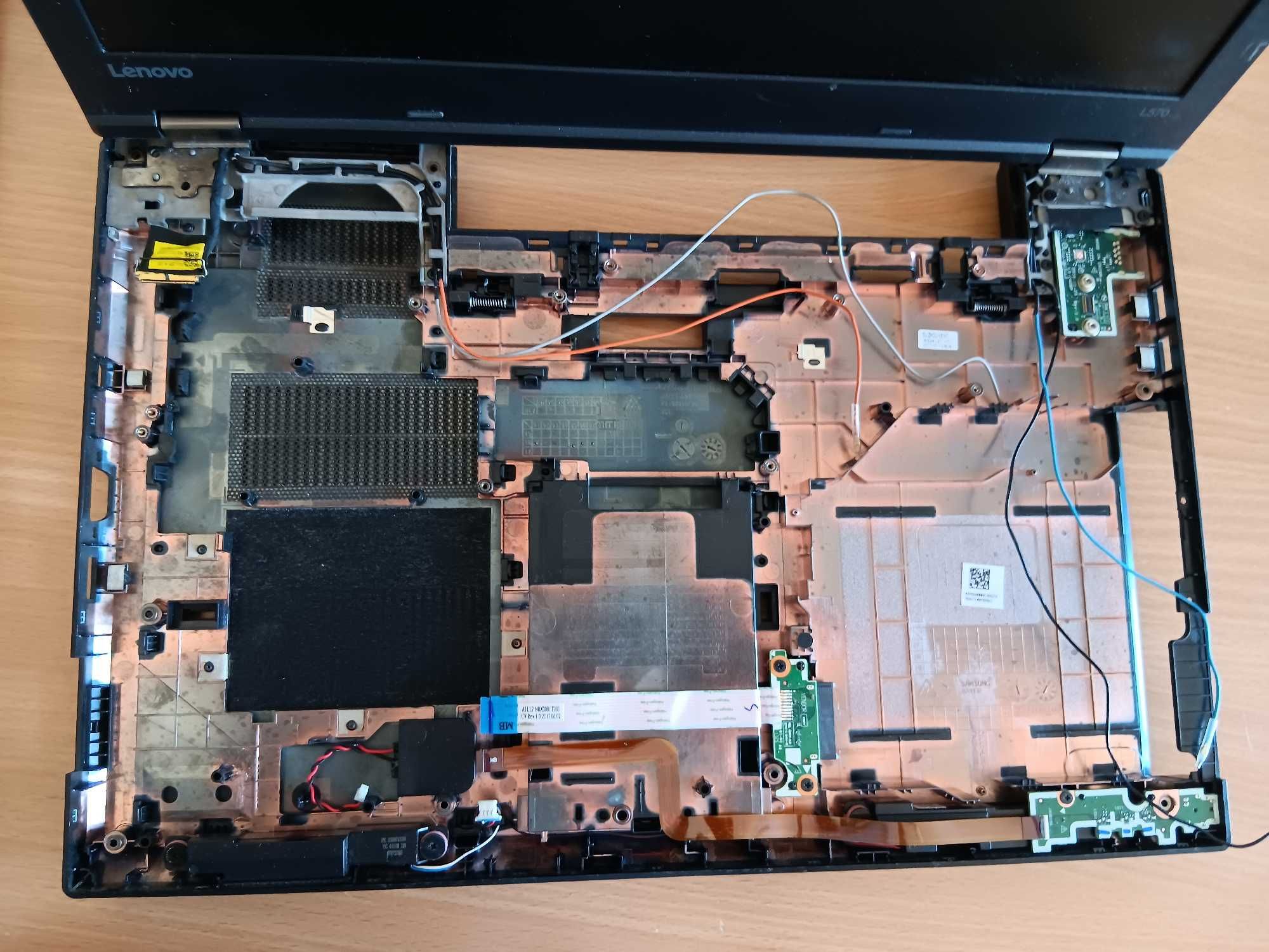 Lenovo L570 obudowa z matrycą