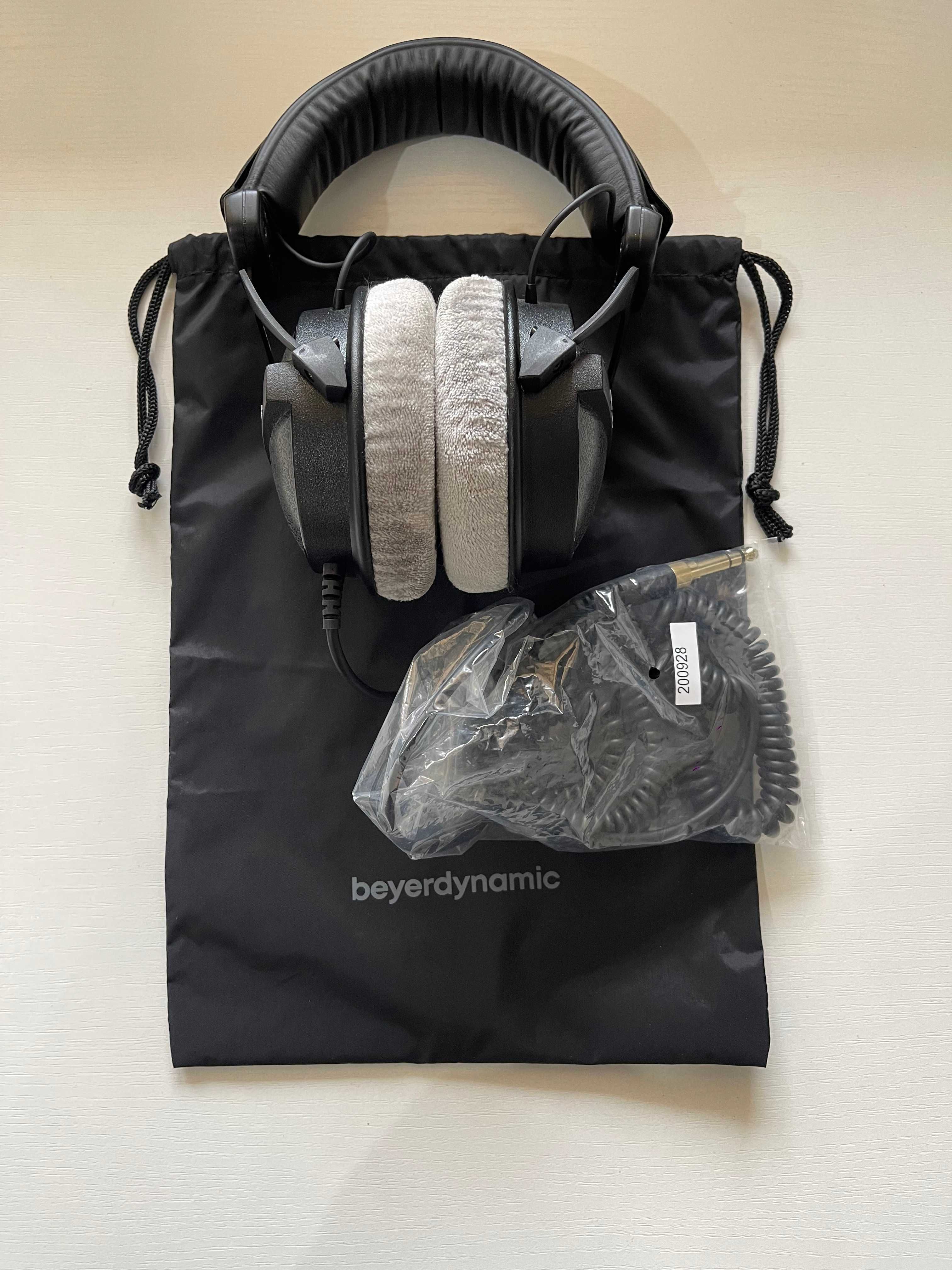 Продам нові навушники Beyerdynamic DT 770 PRO 250 OHM