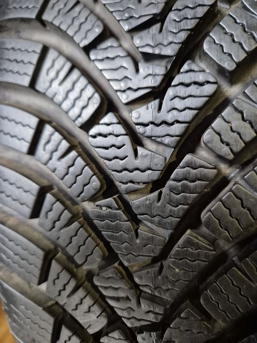 185/60/15 Falken komplet Zima 7,5mm 20r