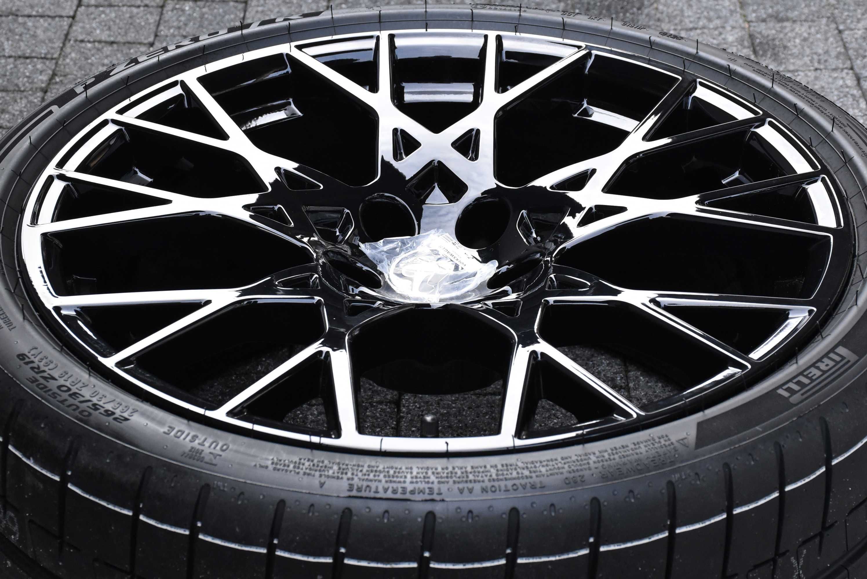 Nowe koła OEM Audi RS3 Performance 8Y0 19" NOWE Pirelli R1 dot2025