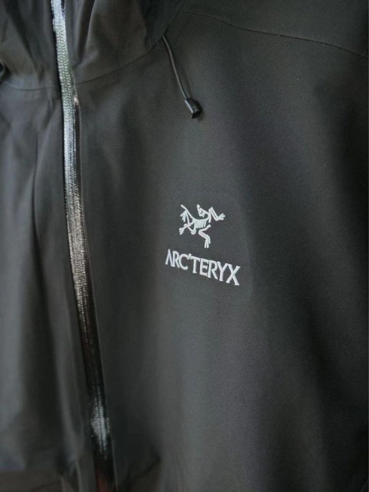 Вітровка ARC’TERYX (Gore Tex)