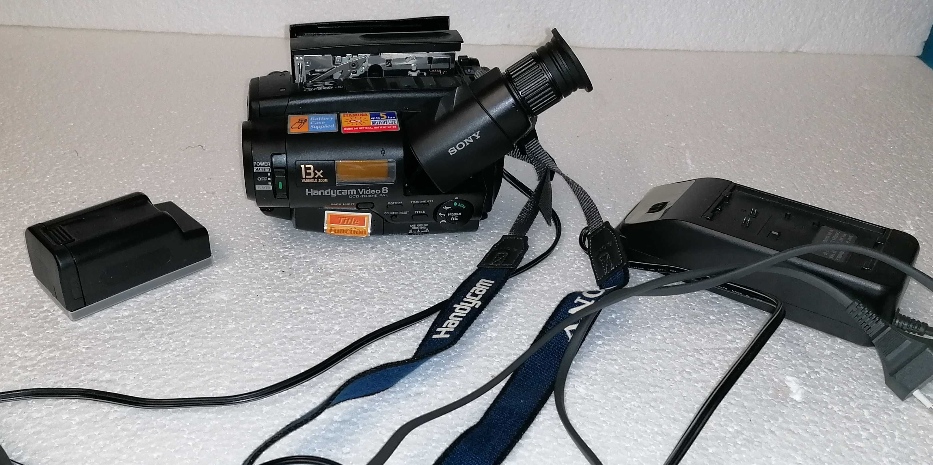 Camara de filmar " Vídeo 8", da Sony, CCD-TR401E