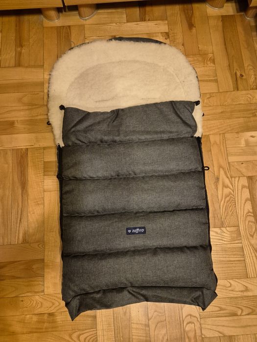 Śpiworek i rękawiczki do wózka Zaffiro