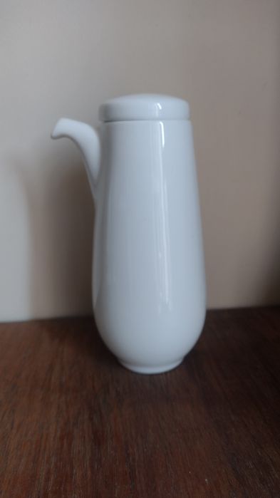 Dzbanuszek do mleka z porcelany, sainsbury's