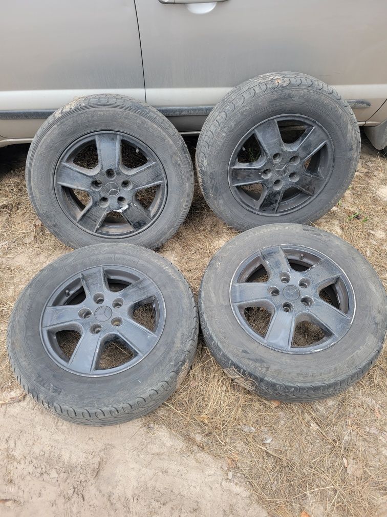 Колеса Mercedes 215/65 R16
