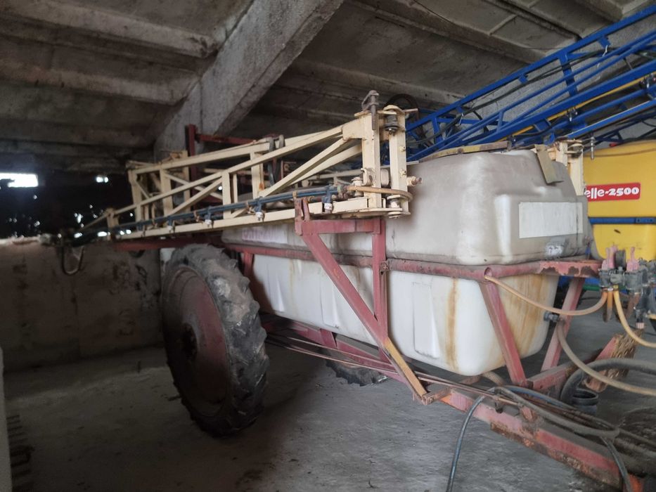 ОП-2000  в гарному стані гаражне збереження 18 метрів