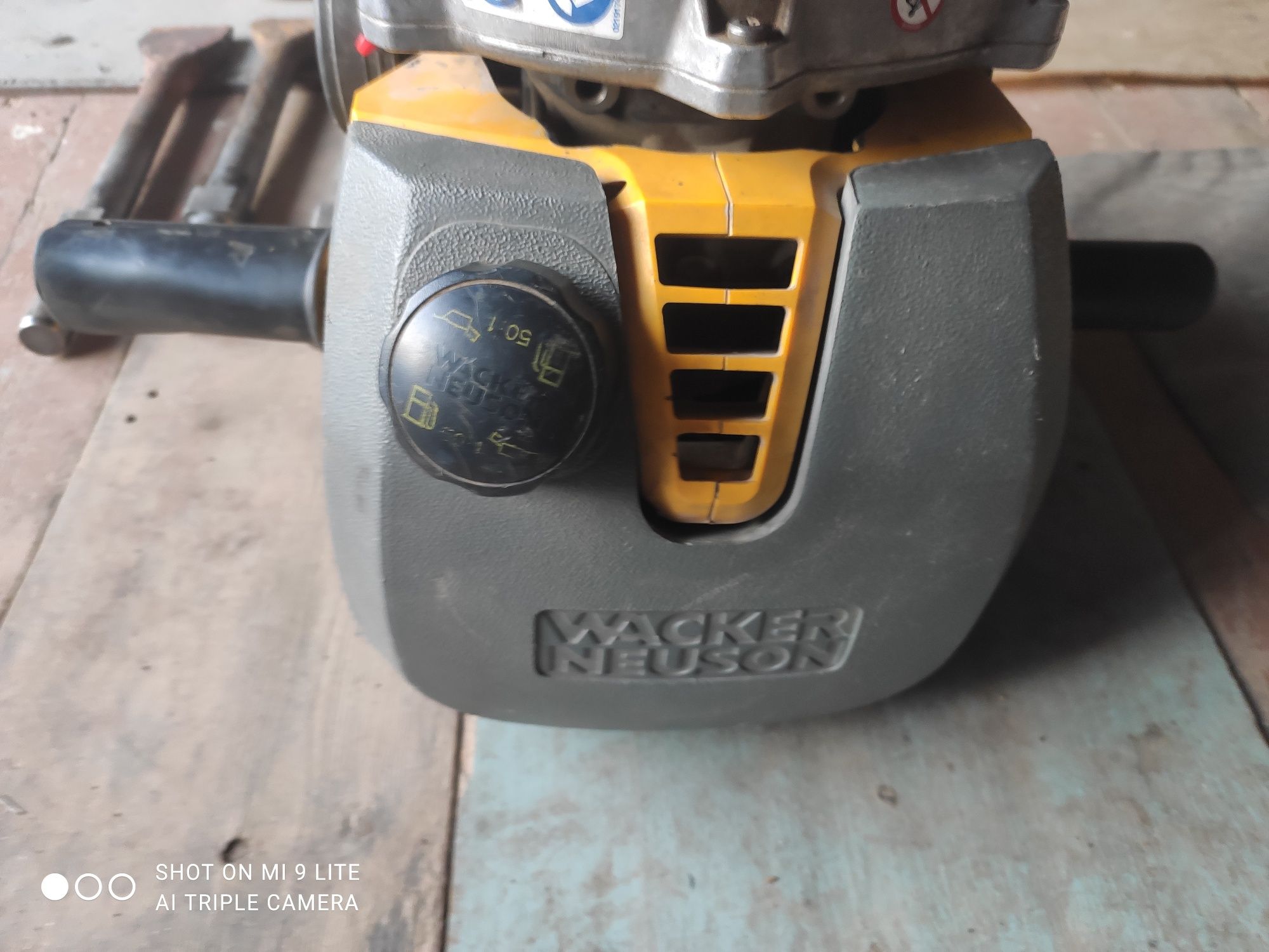 Бензиновый отбойный молоток Wacker Neuson BH 55
