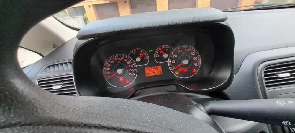 Fiat grande punto -długie opłaty Oc+przegląd