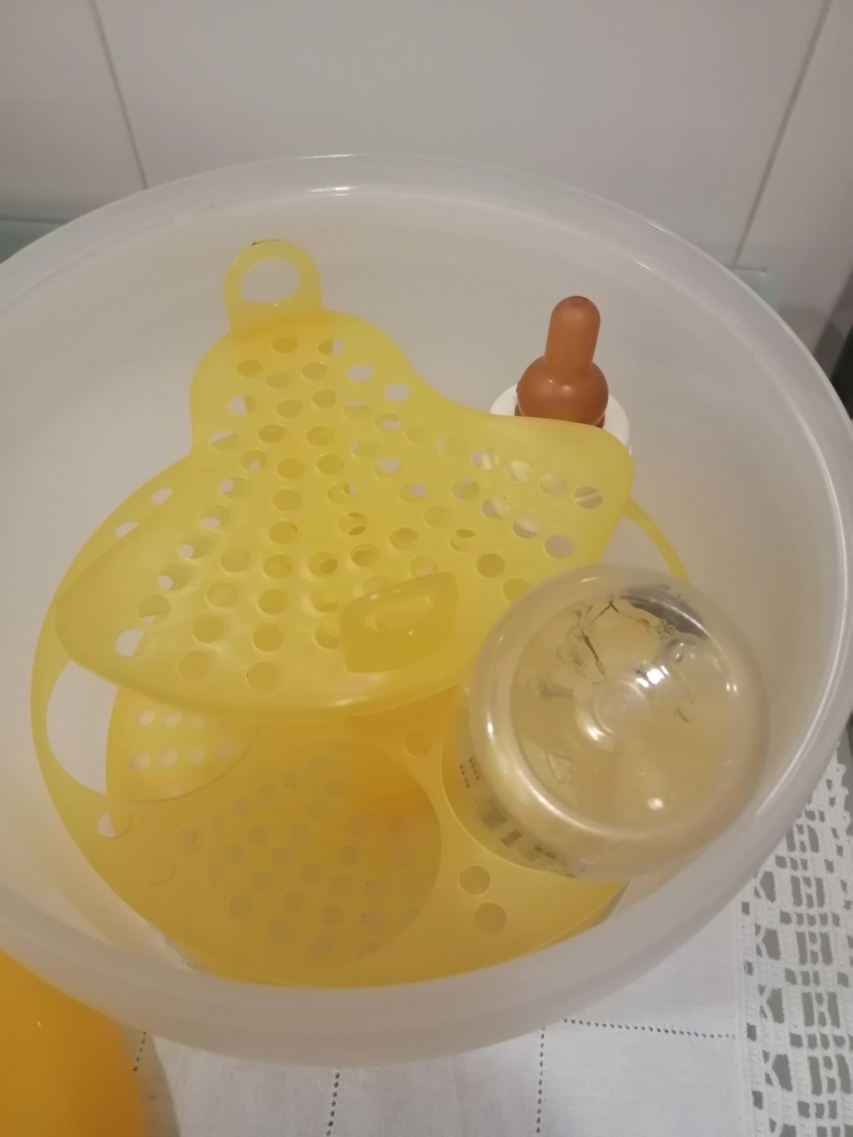 Esterilizador de biberoēs pré-natal + chinelos de piscina 
elimina par