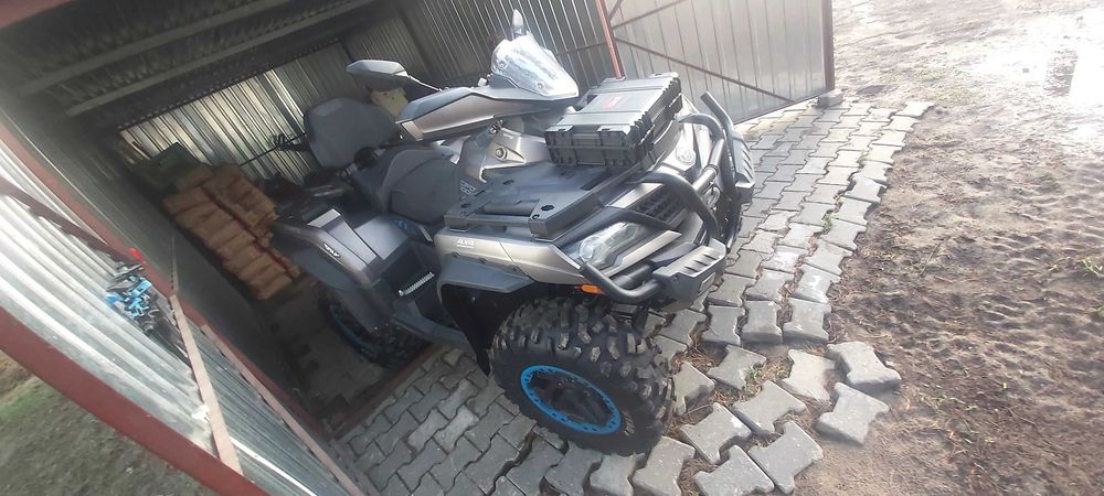 CF Moto 1000 Overland Gryzzli Can Am