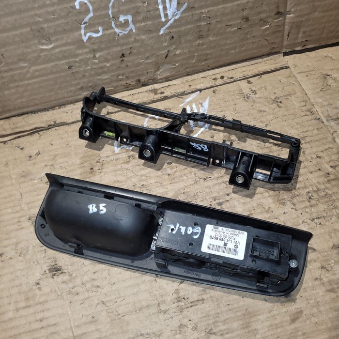 Panel przełączniki elektrycznych szyb stelaż vw passat b5 2000r