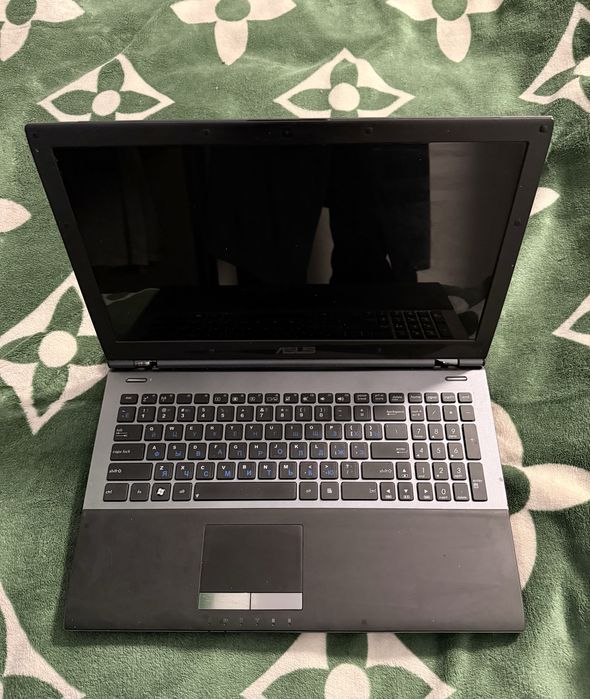 Ноутбук Asus u56e /intel i5/
