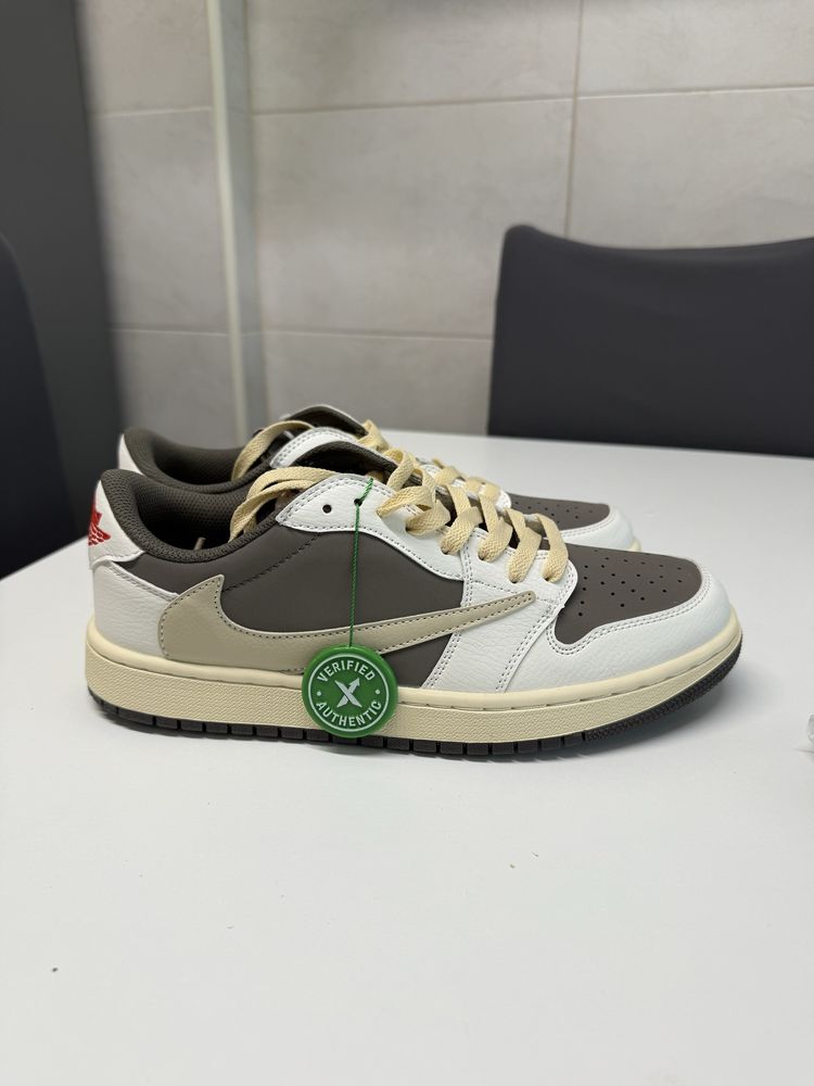 Air jordan 1 low Travis scott