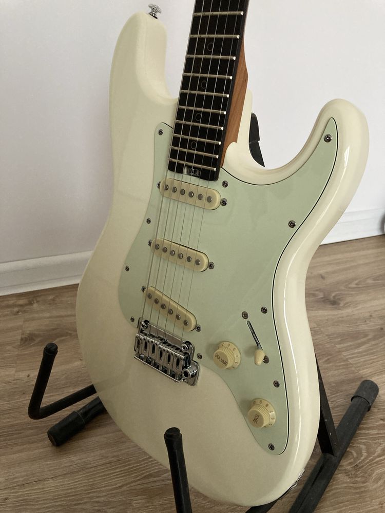 Schecter Nick Johnston traditional stratocaster diamond series gitara