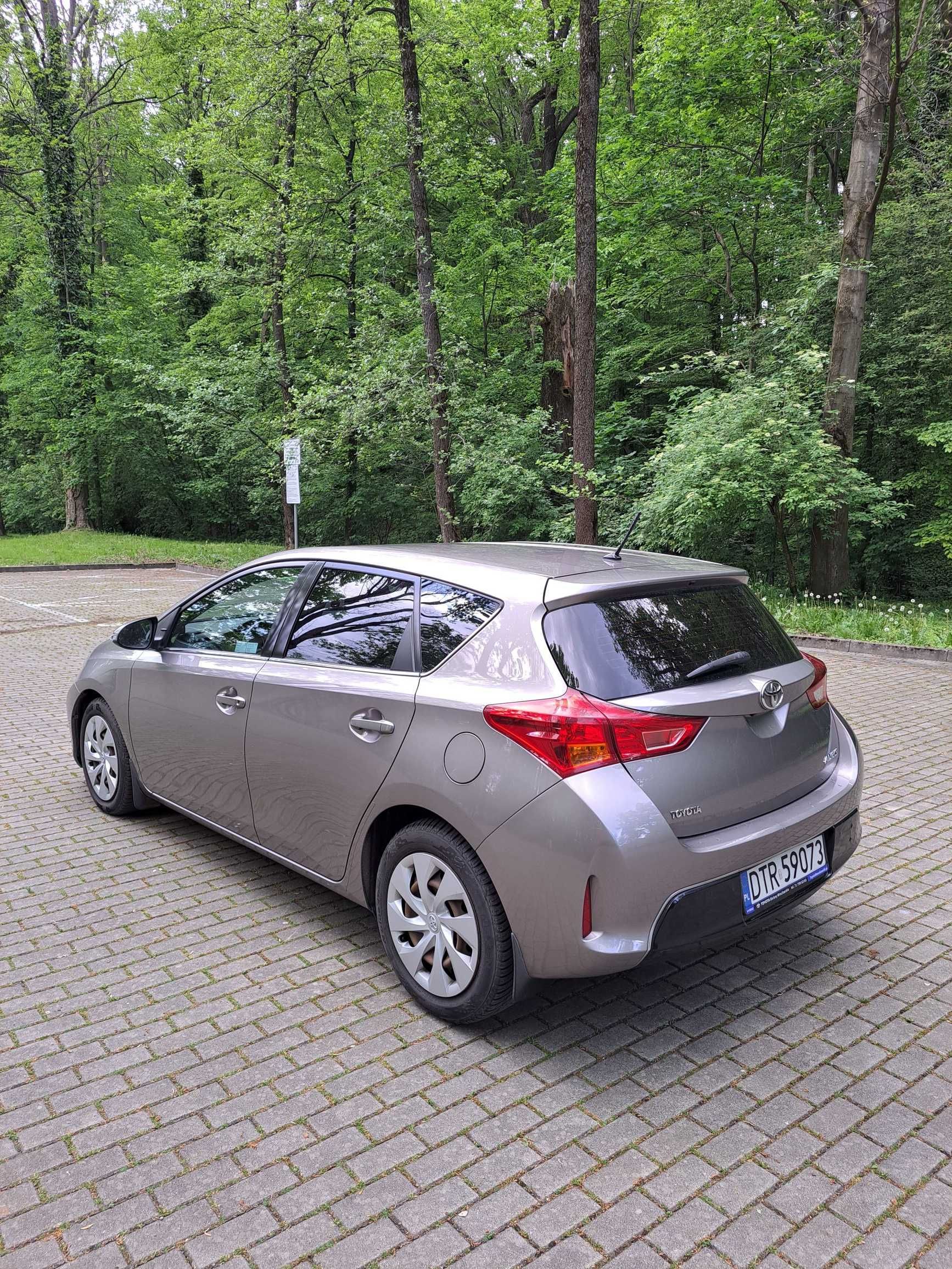 Toyota Auris  1.33 VVT, benzyna, rocznik 2014