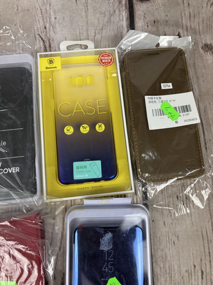 Pokrowce do telefonow etui 18 sztuk roznych