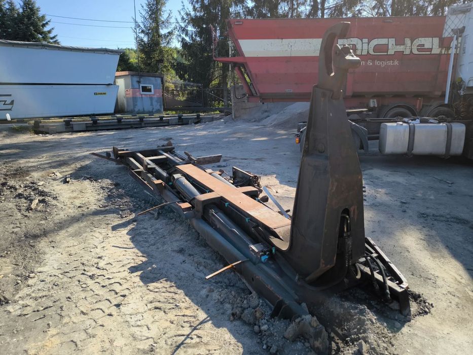 Urządzenie hakowe multilift, hakowiec, zabudowa hakowa