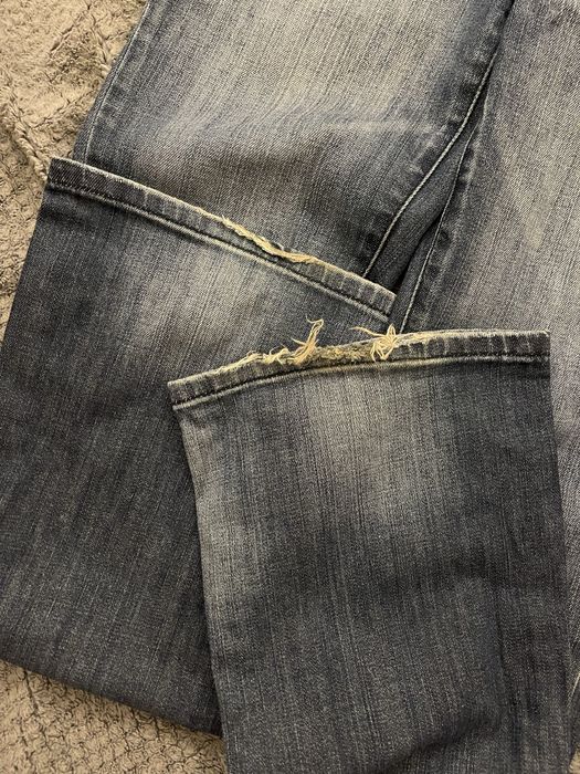 джинси guess, low rise flared, з хрестами