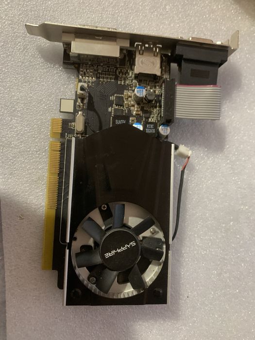 Відеокарти Asus Saphire Palit