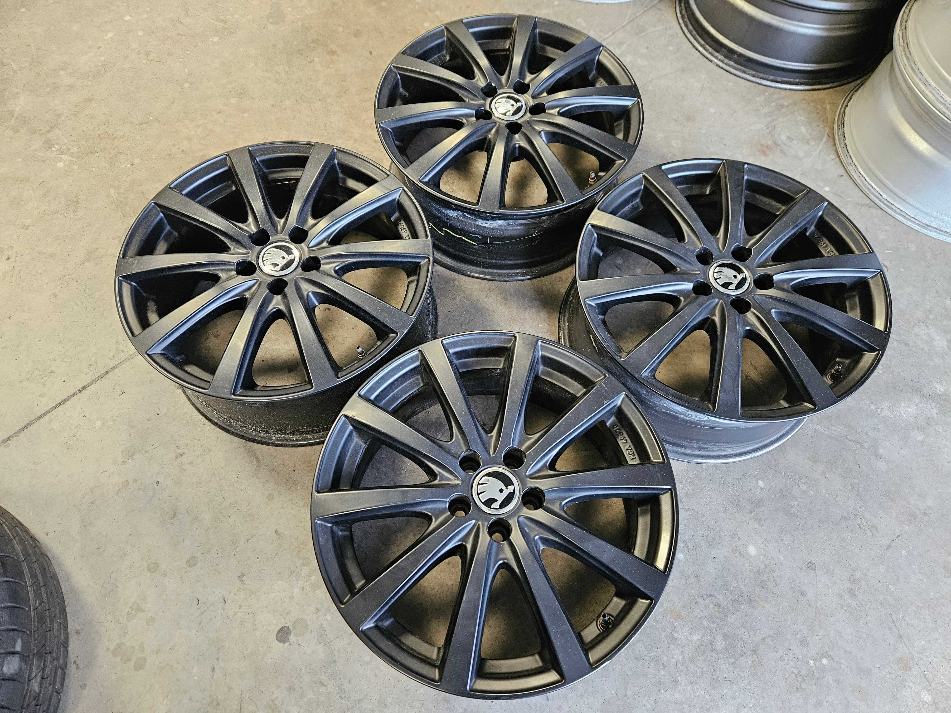 Alufelgi 17" 5x112 Skoda Octavia II FL III IV VRS SuperB Karoq Scout