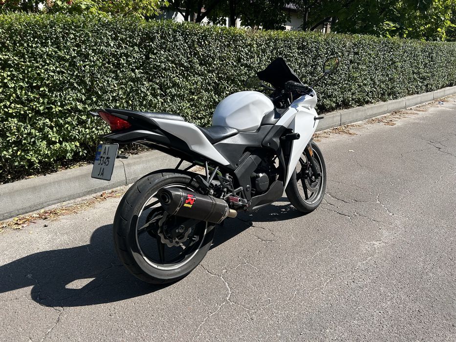 Продам Honda cbr125