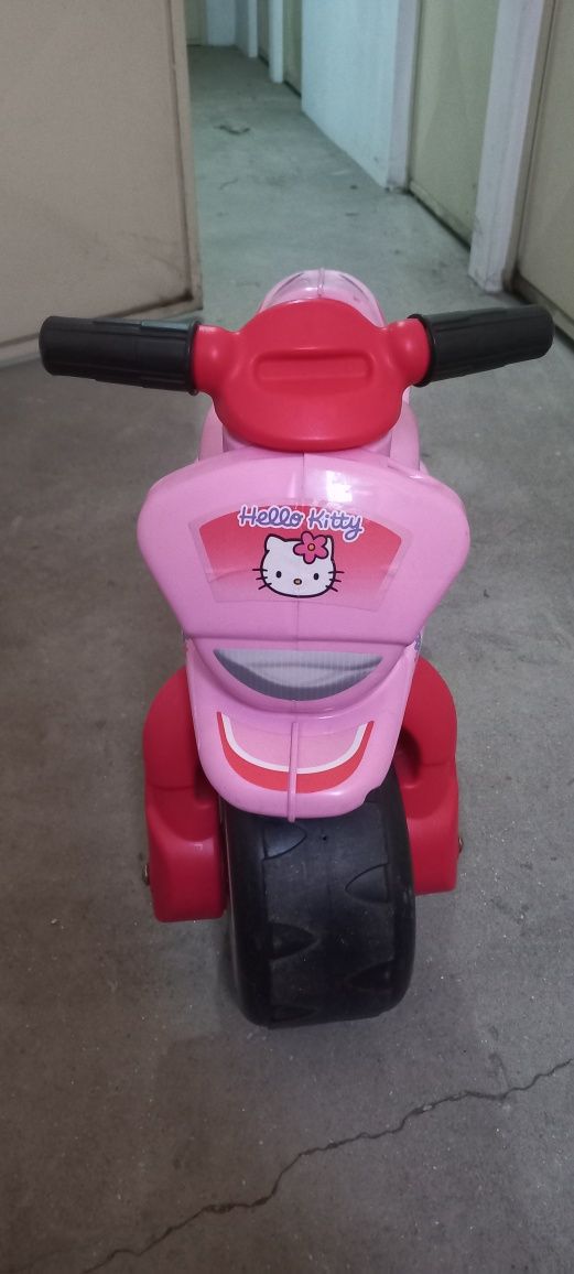 Moto Hello Kitty
