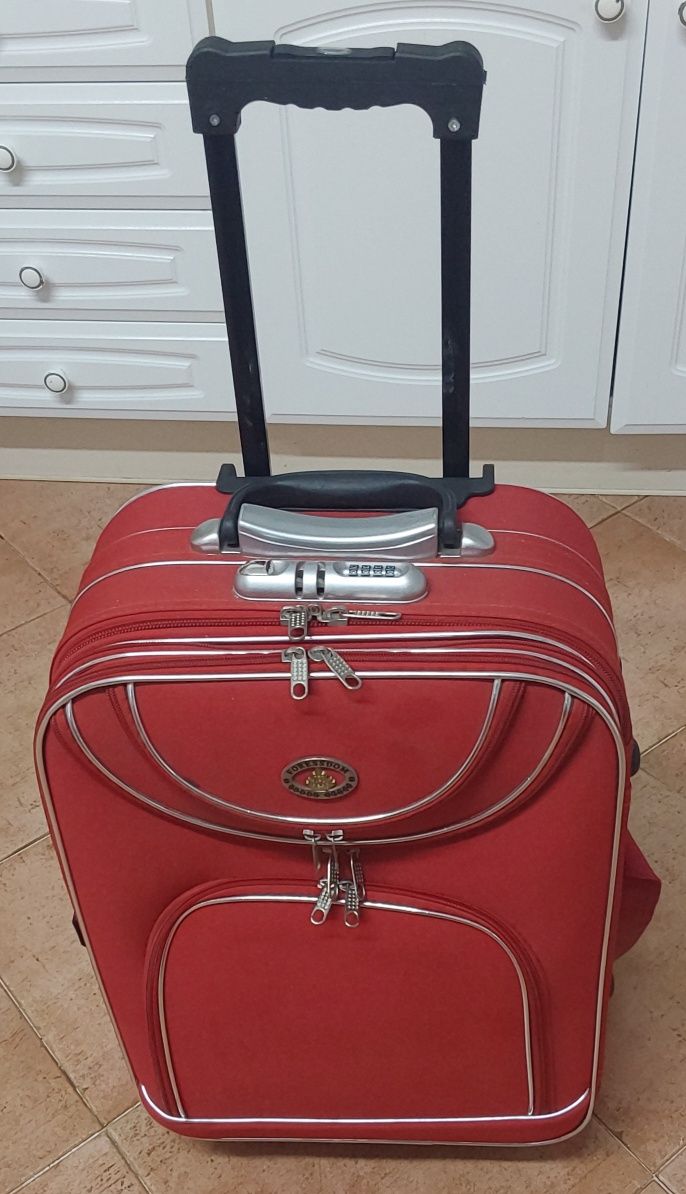 MALA DE VIAGEM DE CABINE COM CADEADO CÓDIGO.Arrumação,Casa,Quarto,Sala