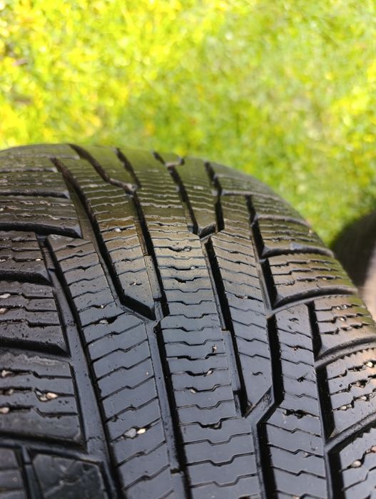 Шини Nokian Hakkapeliitta R 235x55 R17