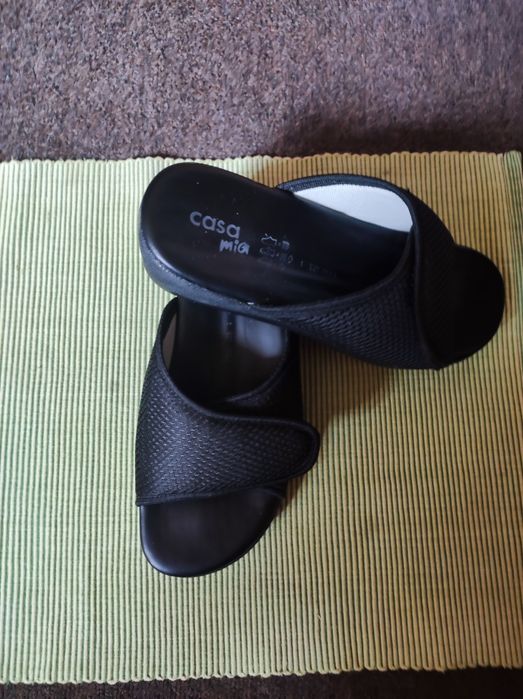 Шльопанці   " casa mia " , нові, 37 р.