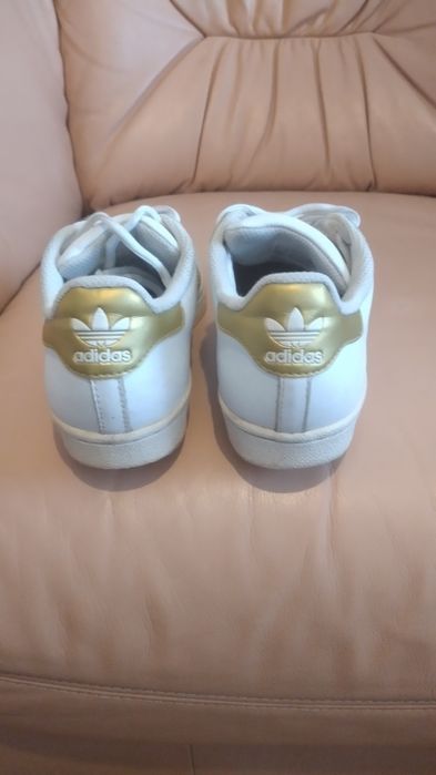 Buty sportowe Adidas superstar rozmiar 35