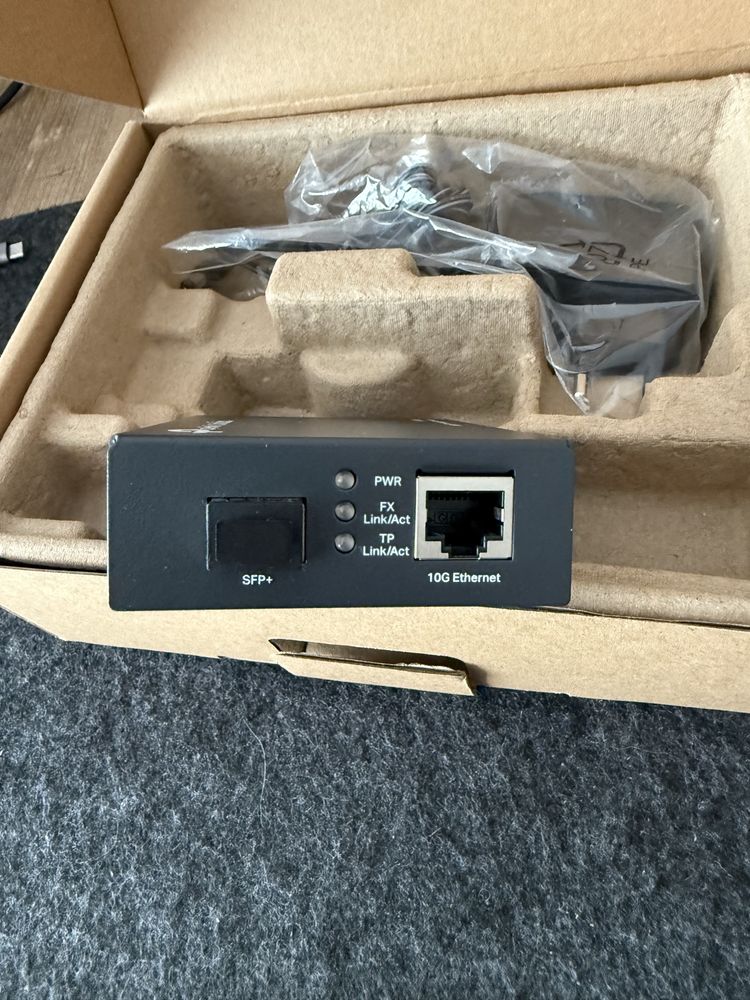 Media konwerter TP-Link MC420L Omada