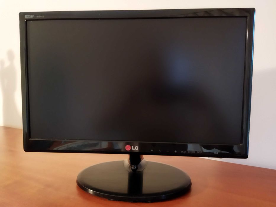 Televisor / Monitor LG de 19 polegadas