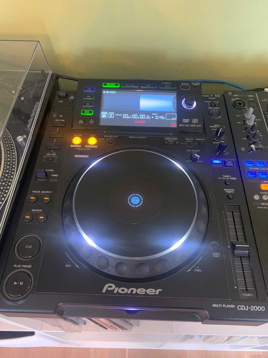 Pioneer CDJ 2000 2 szt.
