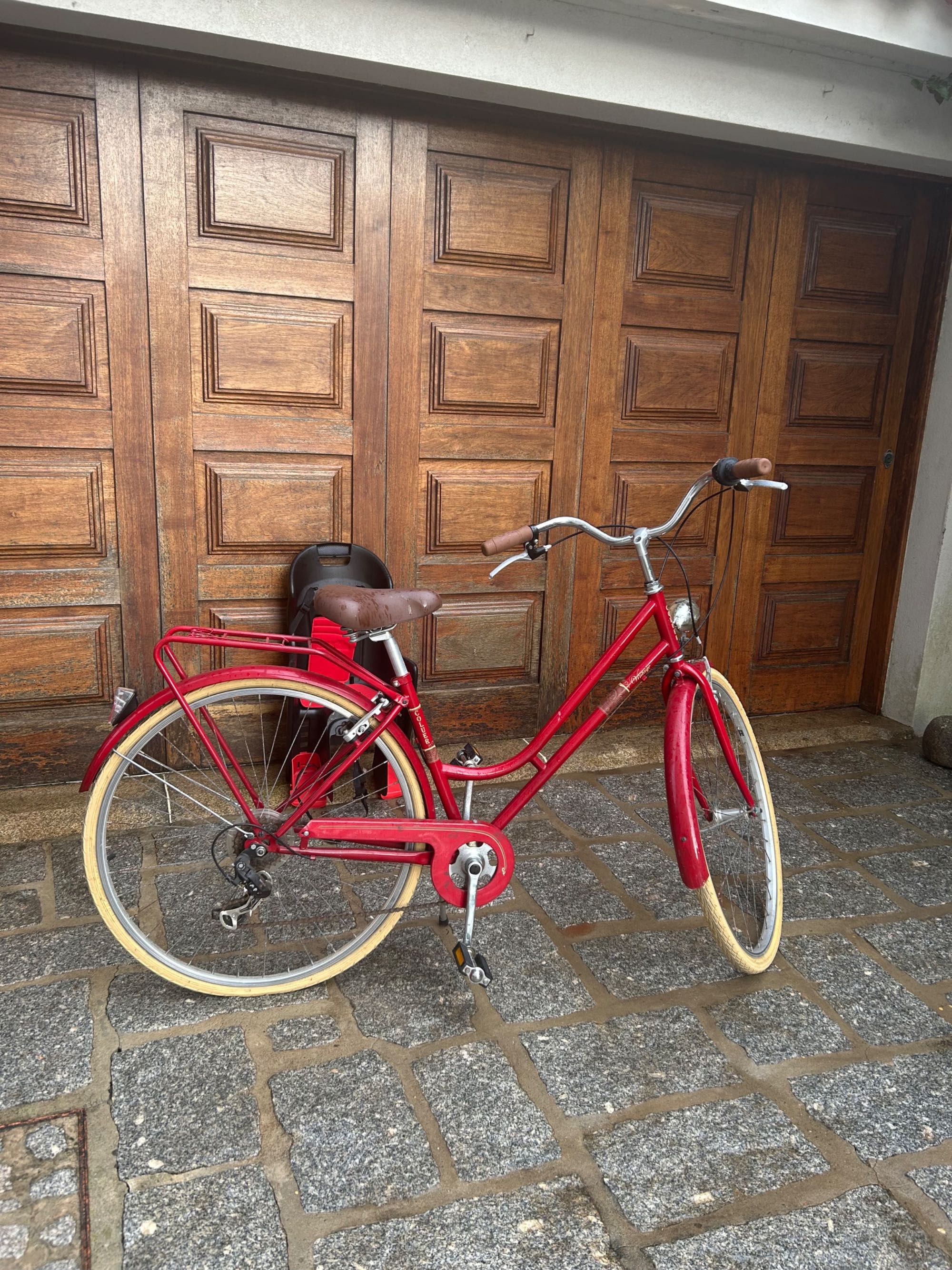 Bicicleta pasteleira coluer + cadeira de bebé