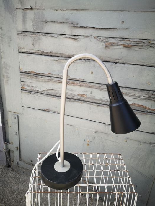Lampka biurkowa – czarna, retro