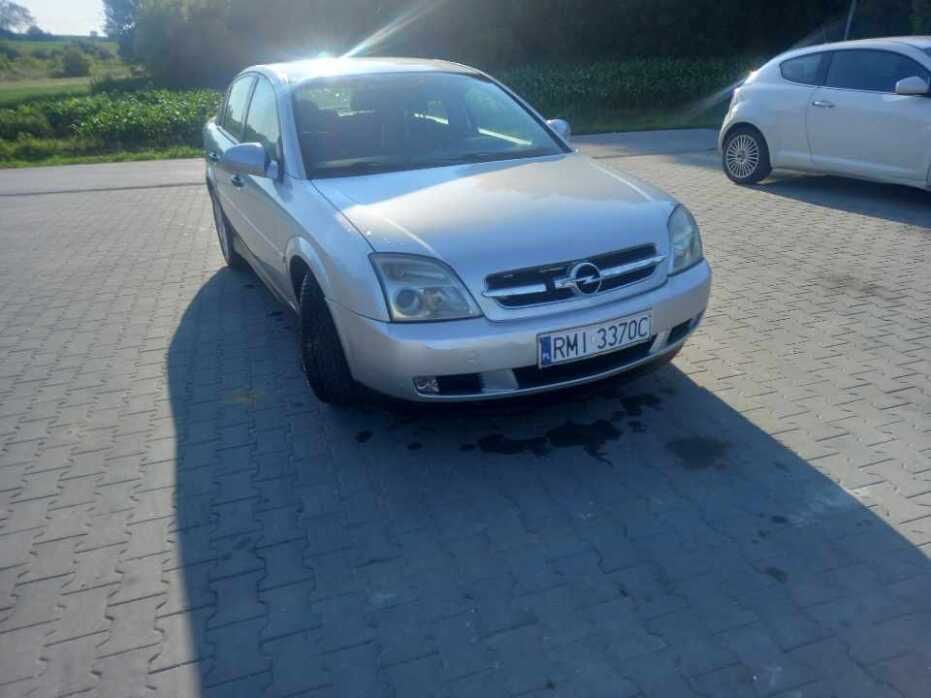 Sprzedma vectre c 1.8 benzyna