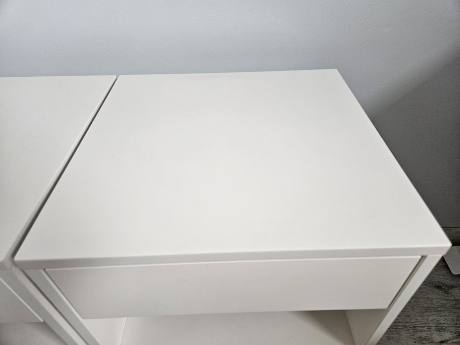 2 białe stoliki nocne IKEA VIKHAMMER