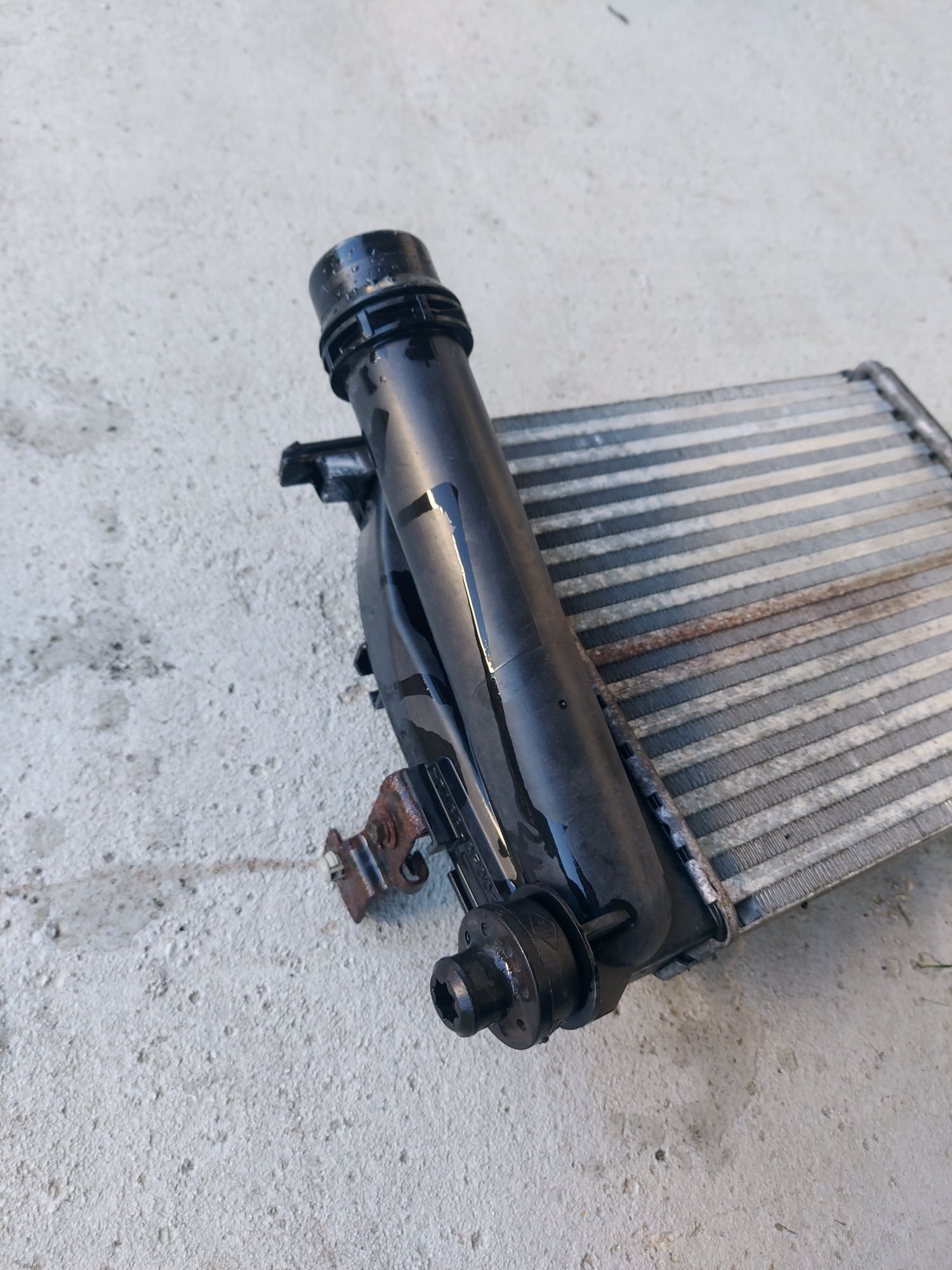 Chłodnica powietrza intercooler renault clio 4 dacia 0.9 tce