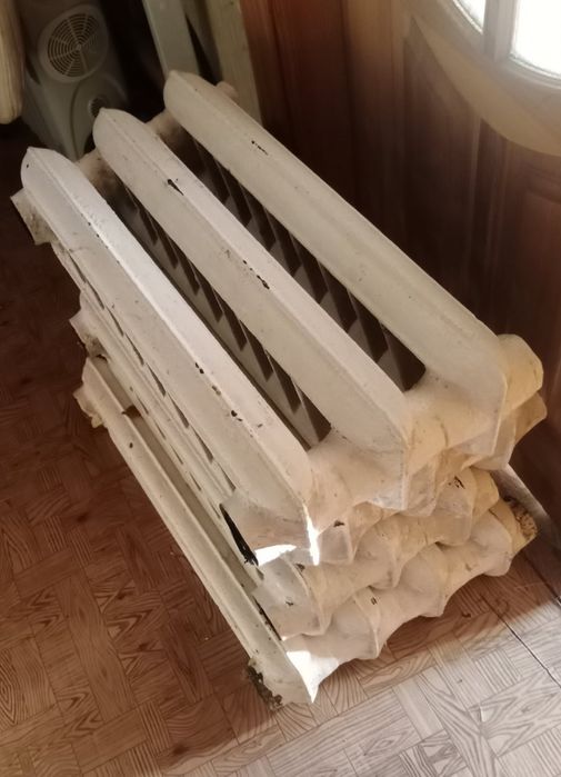 Продам чугунные радиаторы