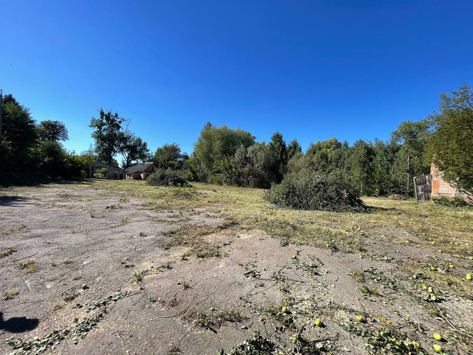 Продаються нежитлові приміщення! Промислова зона! Над дорогою! Млинів!