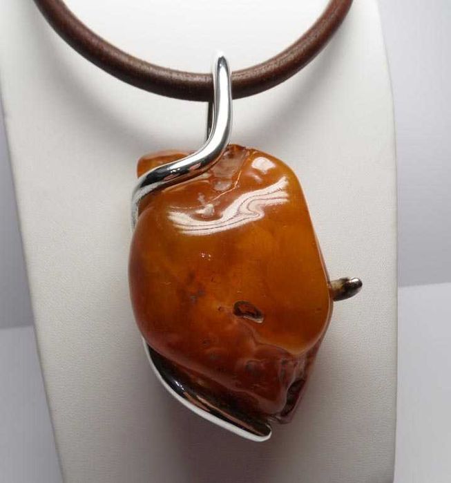 Autorski naszyjnik srebro bursztyn gruby rzemień.