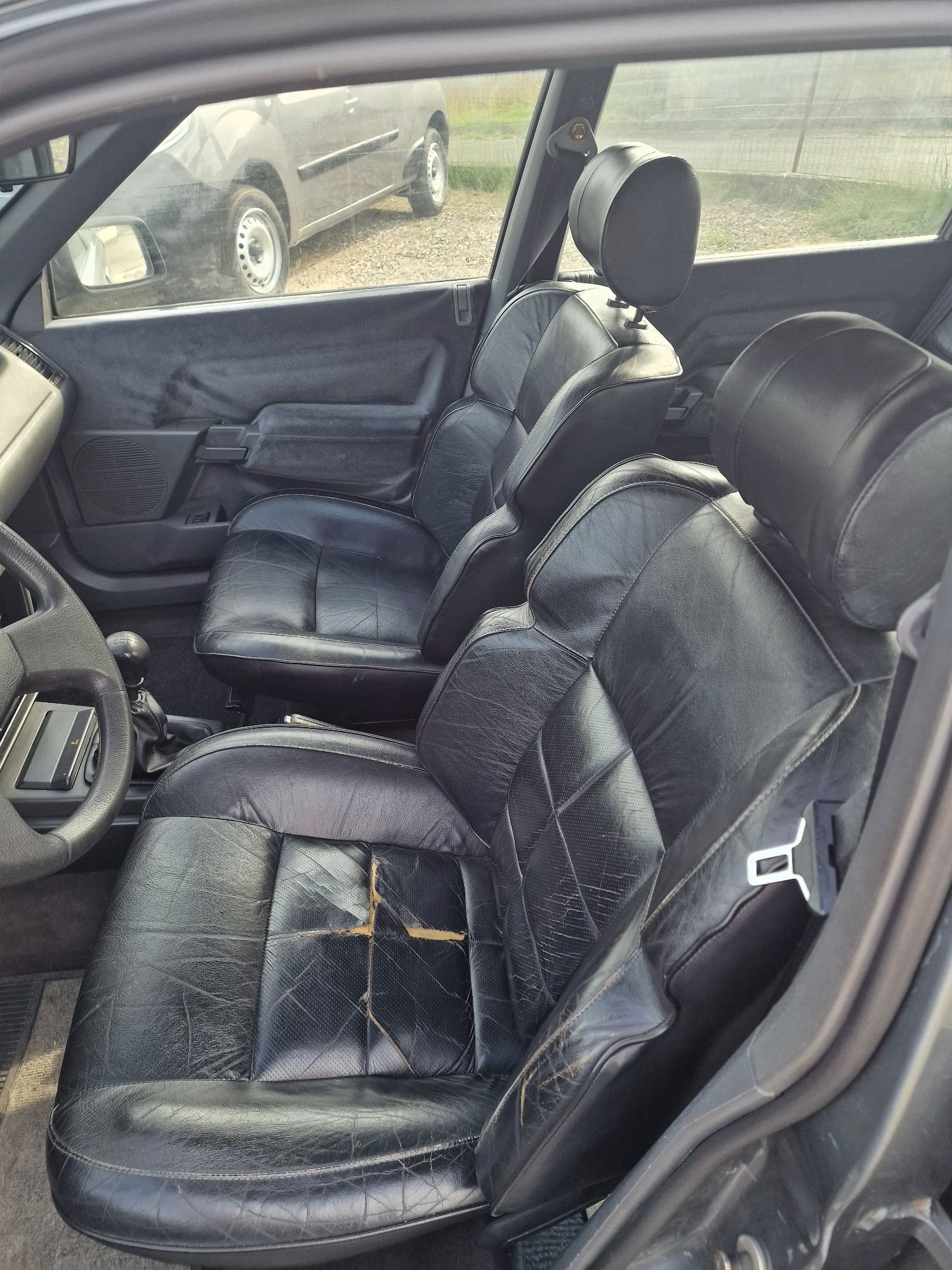 Renault 21 TSE cinza