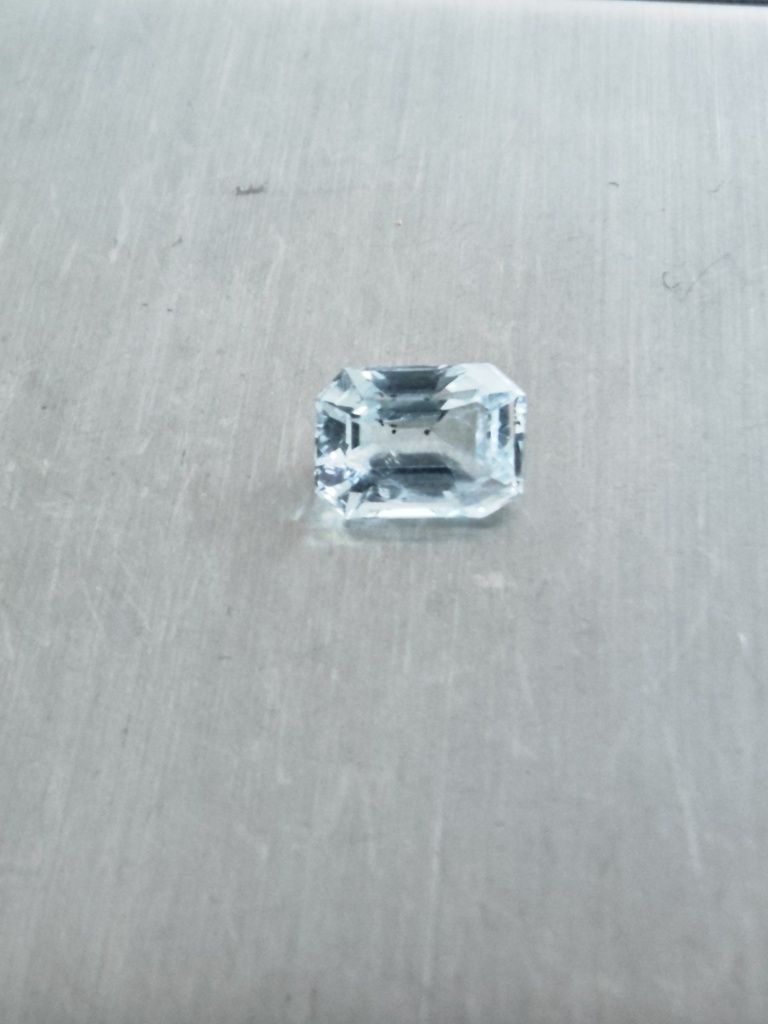 Akwamaryn naturalny 0.96 ct. Oktagon