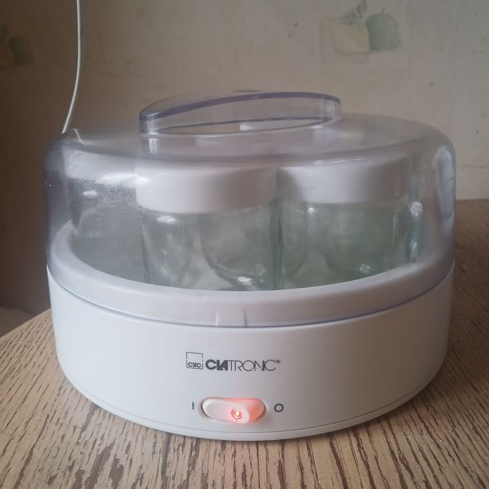 Йогуртница Clatronic JM