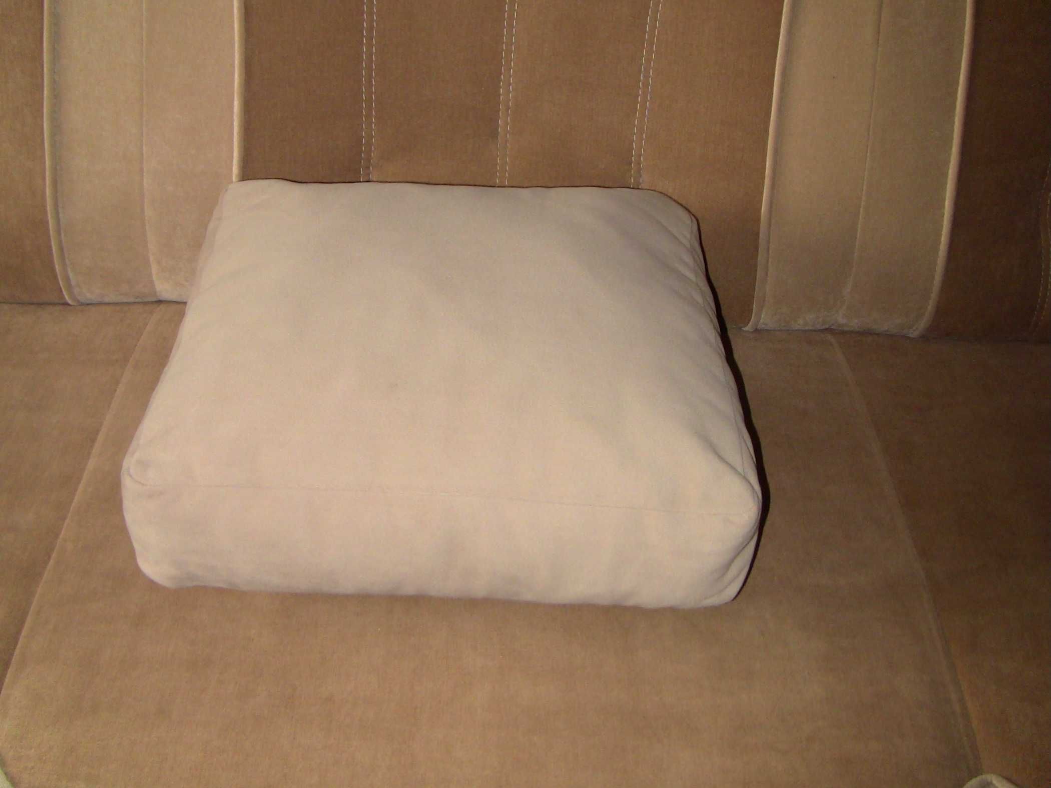 Подушка диванная для интерьера 40х40х12 см