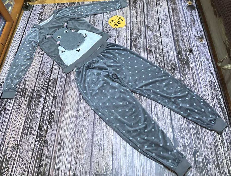 Фирменная велюровая пижама для девочки 12-13 лет, 152-158 см