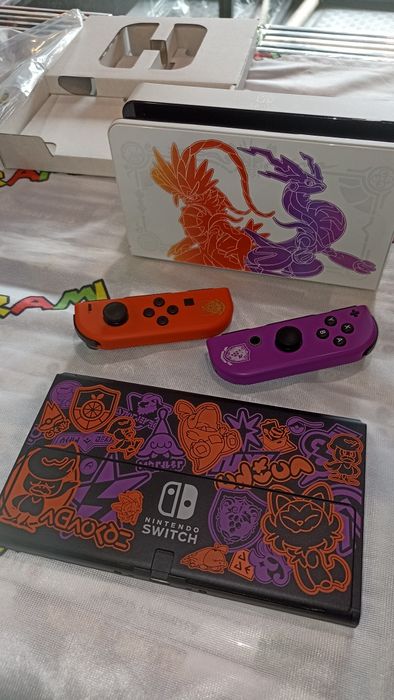 Konsola Nintendo Switch OLED edycja pokemon Scarlet / Violet jak nowa