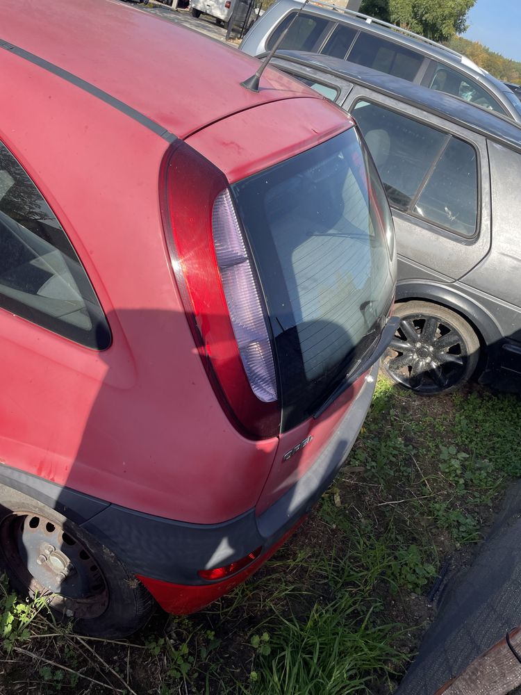 Opel corsa C 1.0 benzyna 2002r klima